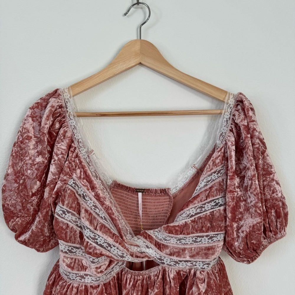 Free People Yours Truly Mauve Pink Velvet Lace Top Blouse XS - Picture 6 of 17